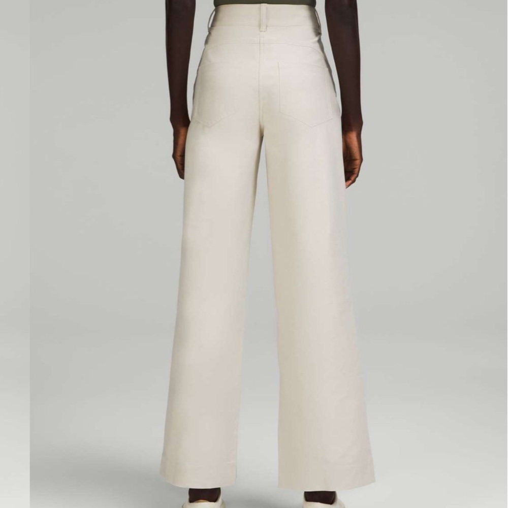 Lululemon 28 City Sleek 5 Pocket Wide-Leg High-Rise Pant Light Utilitech Ivory - Picture 2 of 9